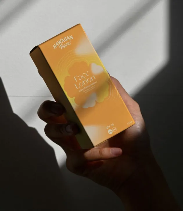Hawaiian Tropic packaging