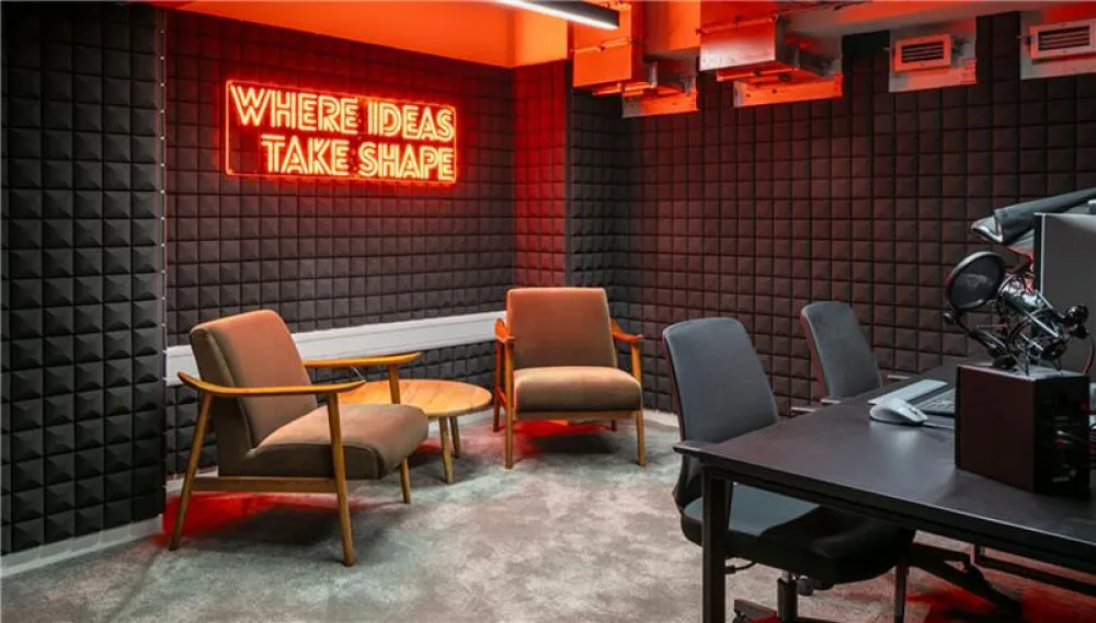 Pull agency office London